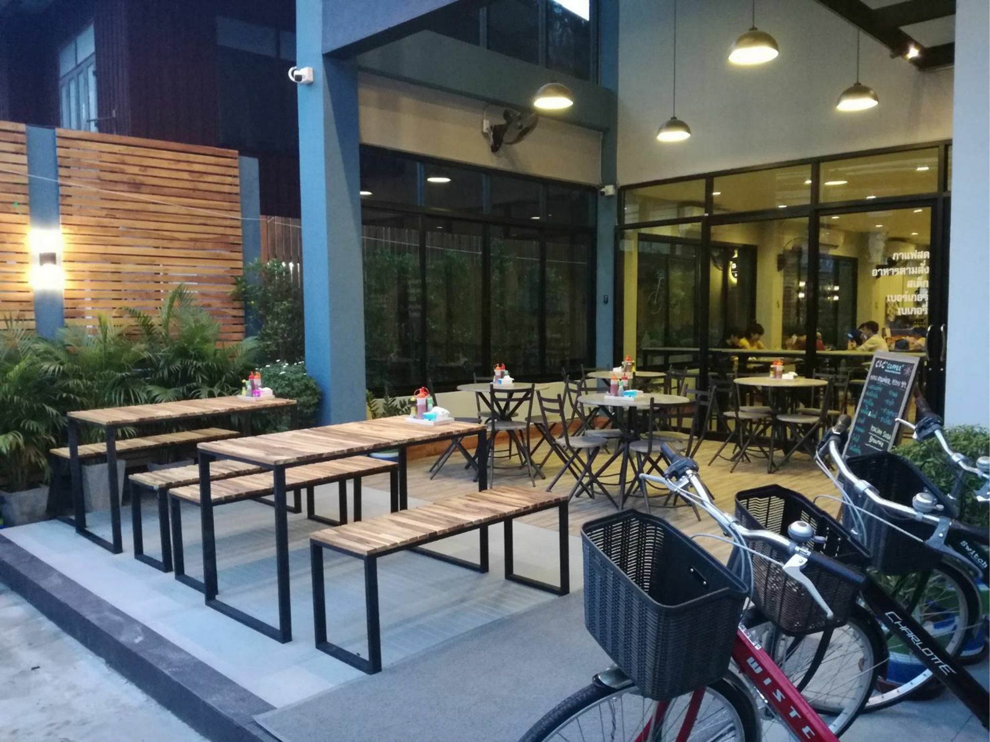 C & C Hostel Nan Exterior photo